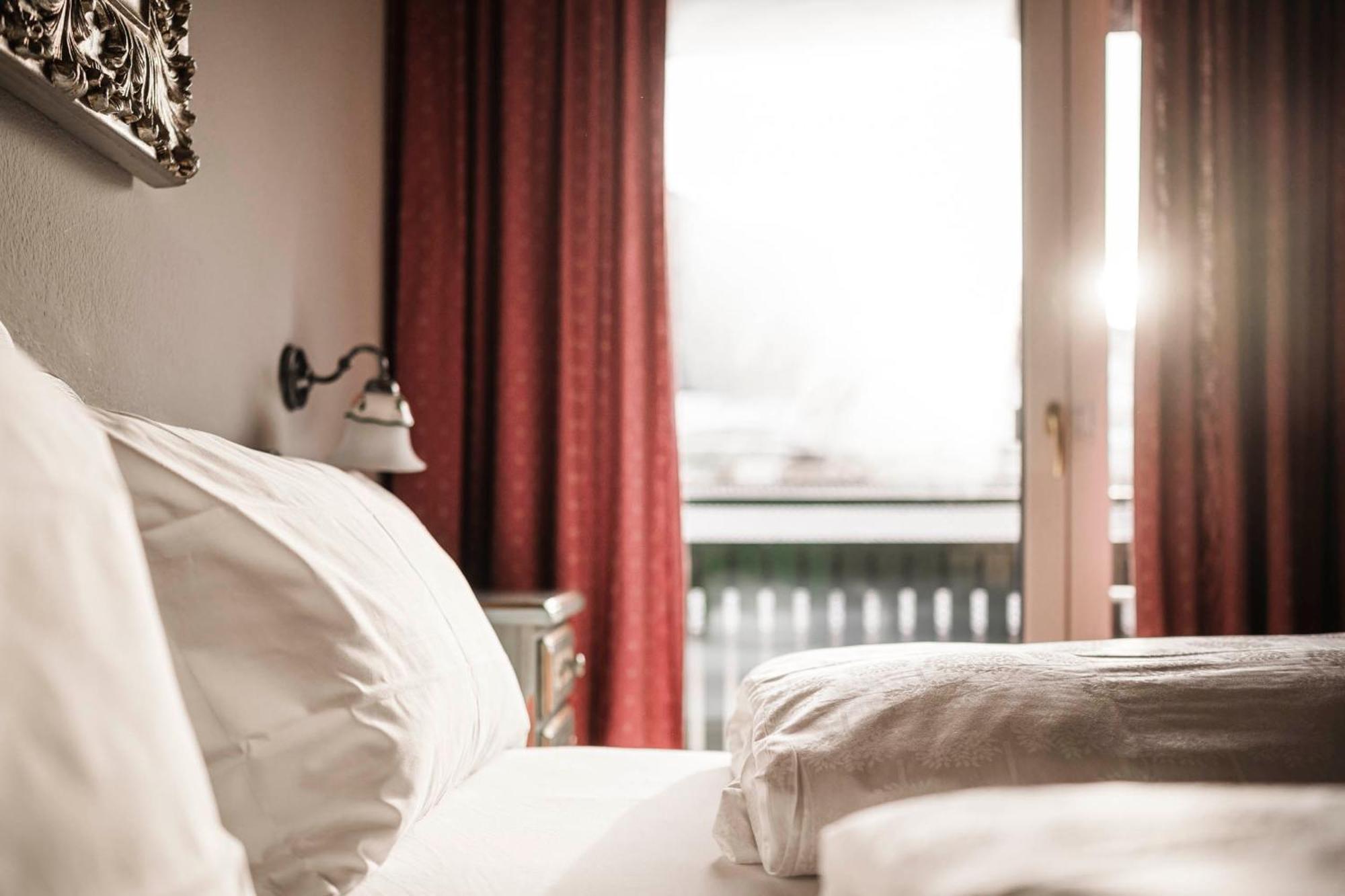 Hotel Cavallino D'Oro Bed&Breakfast Castelrotto Exterior foto